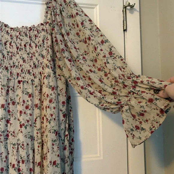 Floral Prairie Dress - Picture 3 of 11